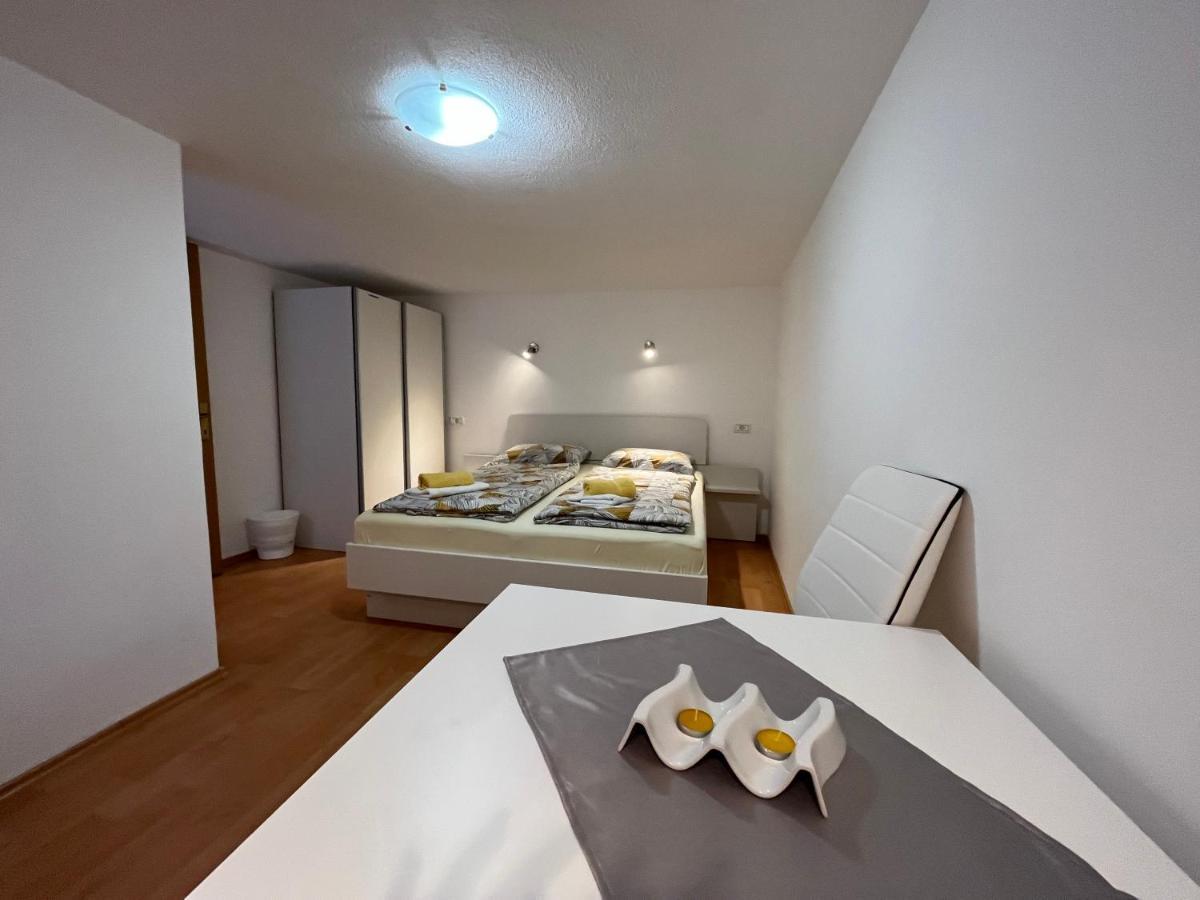 Apartmaji In Sobe Cuder Soca Exterior photo