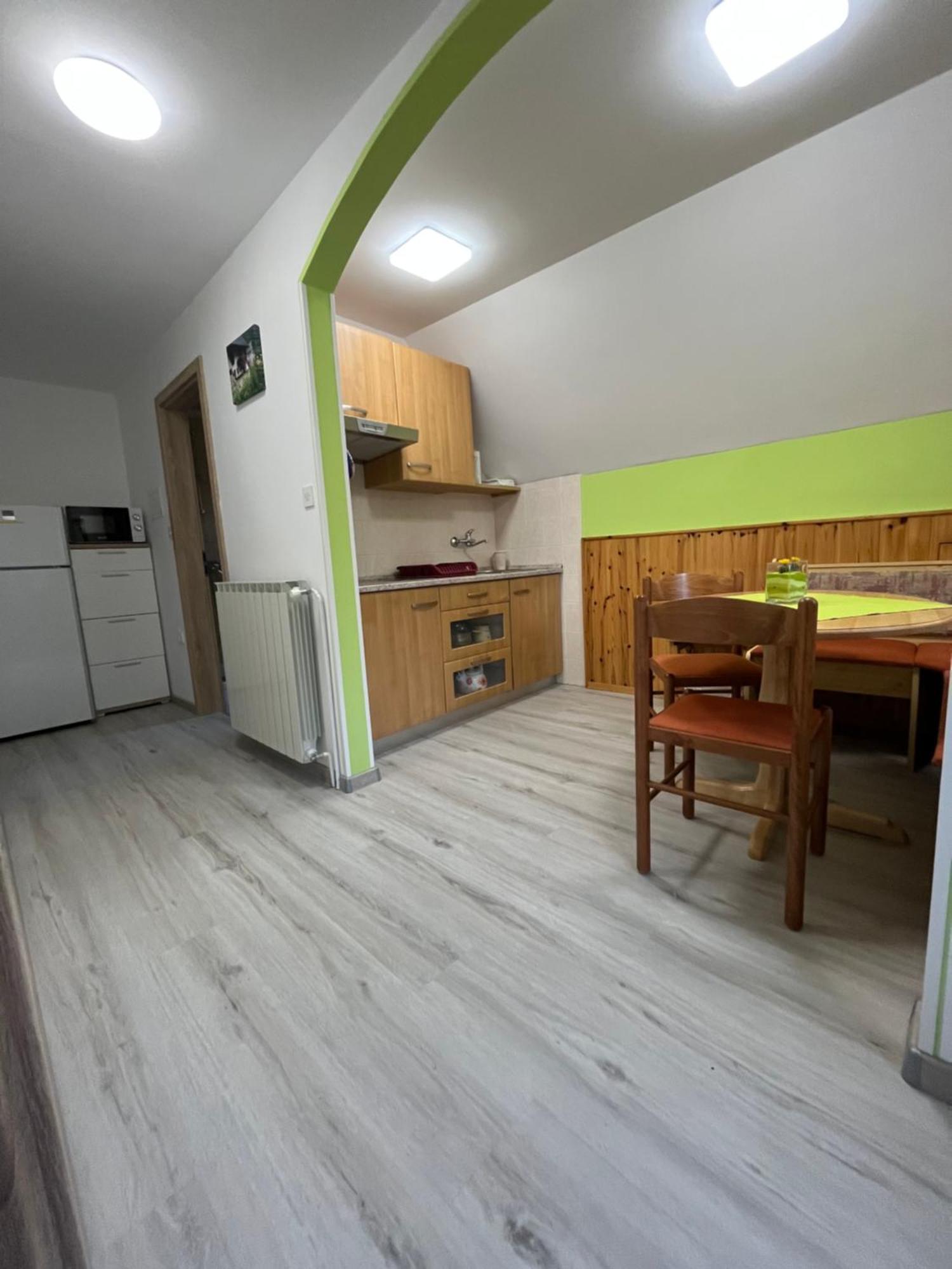 Apartmaji In Sobe Cuder Soca Room photo